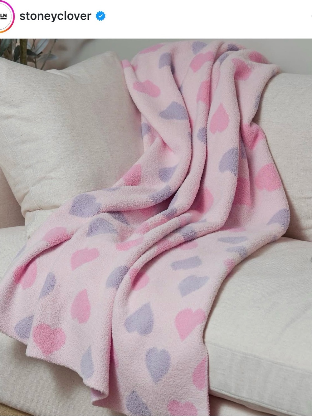 Stoney Clover Lane Heart blanket- twin XL size
